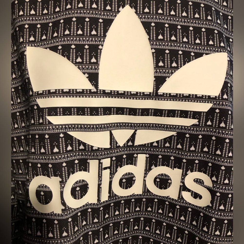Adidas Women's Black and White Logo Cropped Top - Picture 7 of 9